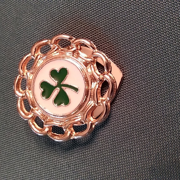 Scarf Clasp - Picture 1 of 4